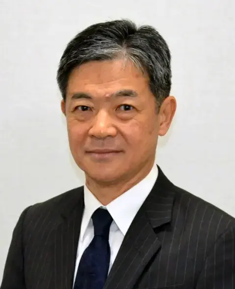 飯塚靖